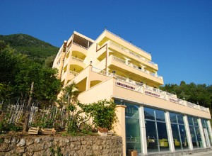 Отель в Столиве (Которский залив, Черногория)