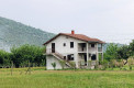 Продается дом с большим участком, не далеко от Даниловграда.