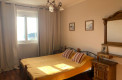 Предлагается к покупке квартира в Петроваце с большой террасой и видом на море.