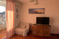Предлагается к покупке квартира в Петроваце с большой террасой и видом на море.
