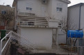 Двухэтажный дом в Сутоморе с отдельным апартаментом.