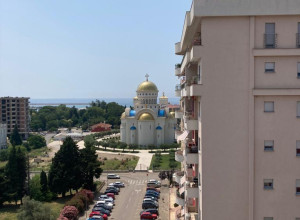 Большая квартира с двумя спальнями в одном из лучших домов в городе Бар