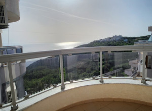 Квартира с панорамным видом на море в комплексе с бассейном, 126 м2 - 195 000 евро