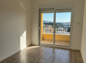 Квартира с 1 спальней в Баре с видом на море