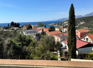 Продаётся легальный трёхэтажный дом в Утехе (Бар)