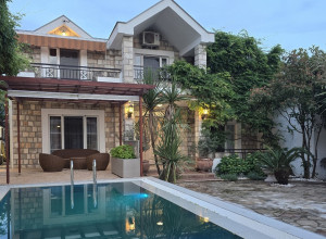 Продажа просторного легального энергонезависимого дома в Тивате