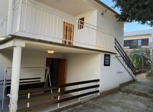 Легальный двухэтажный дом в Утехе  70 м2 плюс две террасы по 15 м2