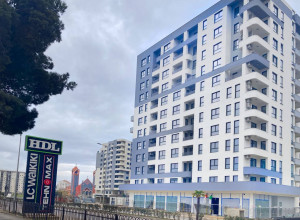 Центр Бара,  2-комнатная квартира с панорамным видом на море