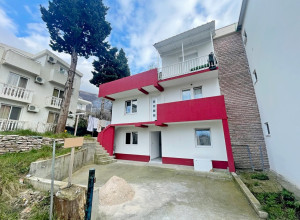 Продажа дома в Сутоморе ниже магистрали.