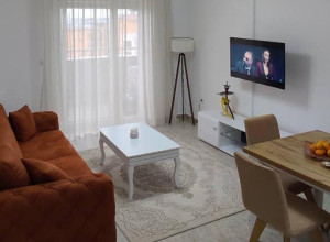 Продажа меблированной квартиры с видом на море в Баре