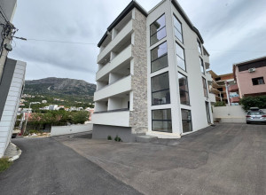 Квартира с одной спальней ниже магистрали в Добрых Водах