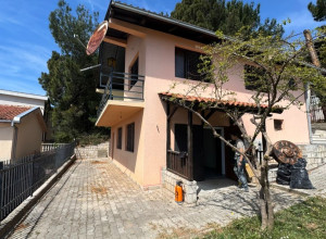 Продаётся легализованный дом в городе Бар, район Шушань