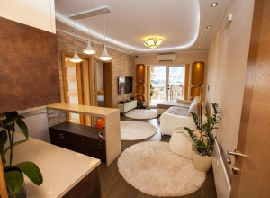 Квартира с 3 спальнями в Баре 315.000 евро