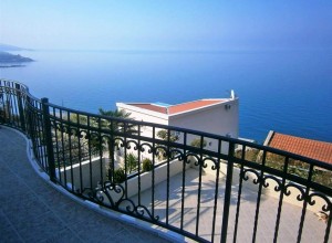 Доходное предложение! Вилла в спокойном месте с панорамным видом на открытое Адриатическое море