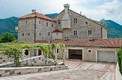 Исключительное предложение! Дворец в Черногории 18 века в стиле барокко в Боко-Которской бухте
