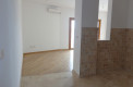 Продается трехкомнатная новая квартира на первой линии в Рафаиловичи