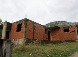 Недостроенный дом в Шушани площадью 135 м2