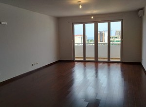 К продаже квартиры с одной спальней 74 м2 в новом доме в Баре.