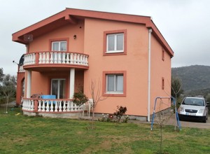 Хороший дом  для семьи в  г.Бар - 220.000 евро.