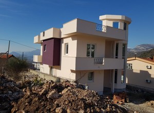 Новый дом в Баре на продажу. - стоимость 160'000 евро