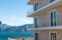 Предлагаем к продаже квартиры в новом здании на побережье Боко- Которской бухты. Поселок Крашичи, Черногория.