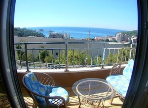 Трехкомнатная квартира с видом на море в Петровце - 95.000 евро