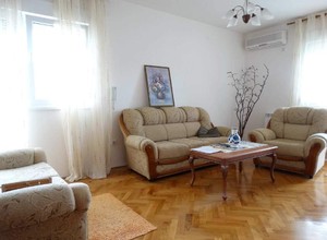 Квартира с 3 спальнями в строгом центра г.Бар - 149.000 евро.