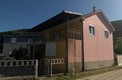 Двухэтажный дом в районе Томба в пригороде города Бар